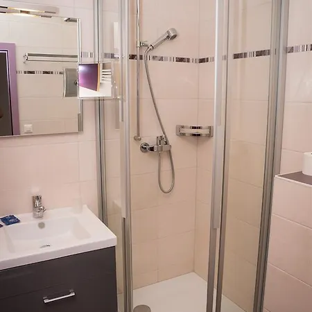 Hotel De Ville Du Sentier