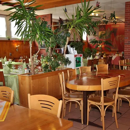 Hotell De Ville Du Sentier 3*