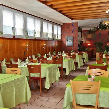 De Ville Du Sentier 3* Le Sentier