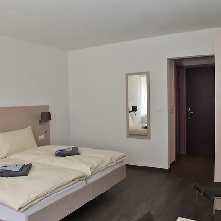 Hotel De Ville Du Sentier 3*