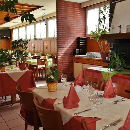 De Ville Du Sentier 3*