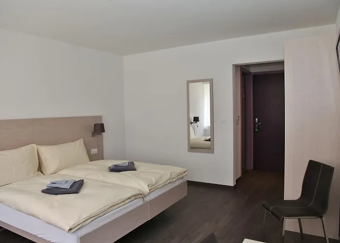 Hotel De Ville Du Sentier 3*