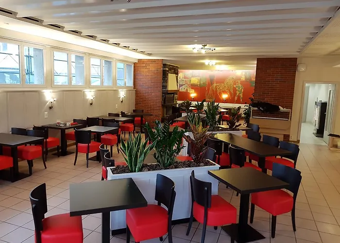 De Ville Du Sentier 3* Le Sentier