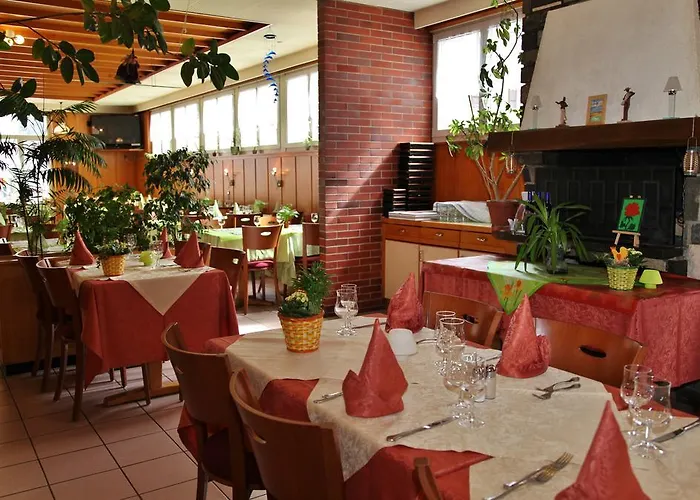 De Ville Du Sentier 3*